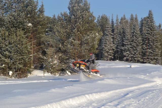 BRP Ski-Doo Summit Adrenaline 151 800R. ,  ,   