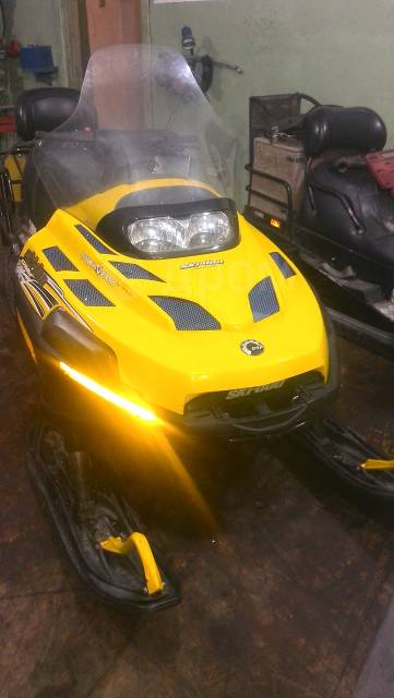 BRP Ski-Doo Skandic SWT V-800. ,  ,   