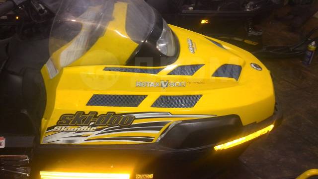 BRP Ski-Doo Skandic SWT V-800. ,  ,   