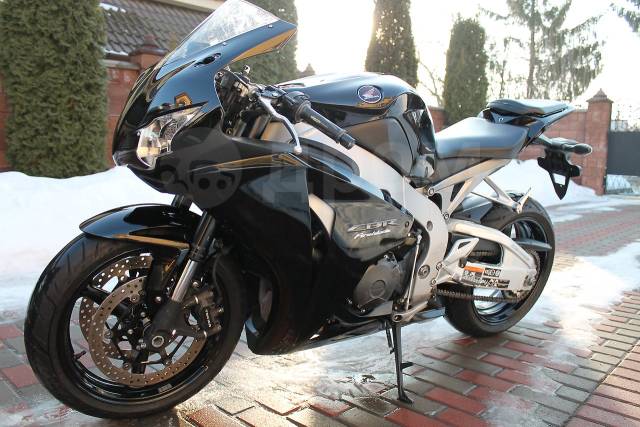 Honda CBR 1000. 1 000. ., ,  ,   