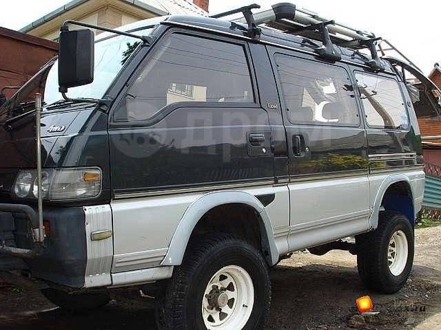 Delica 25. Делика 25. Расширители арок Делика кирпич. Сварка Делика 25 кузов. Расширители арок на делику кирпич.