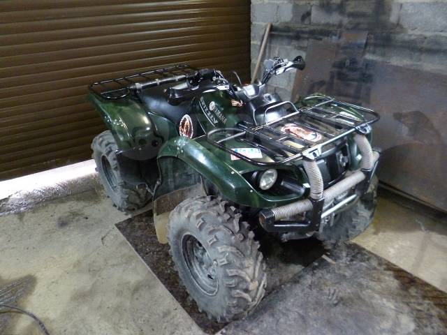 Yamaha Grizzly 660. ,  \,   