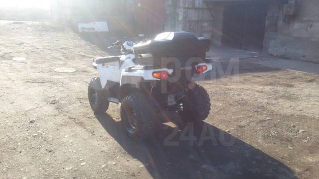 Polaris Sportsman Touring. ,  \,   