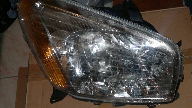  () Toyota Rav4 00-05. .