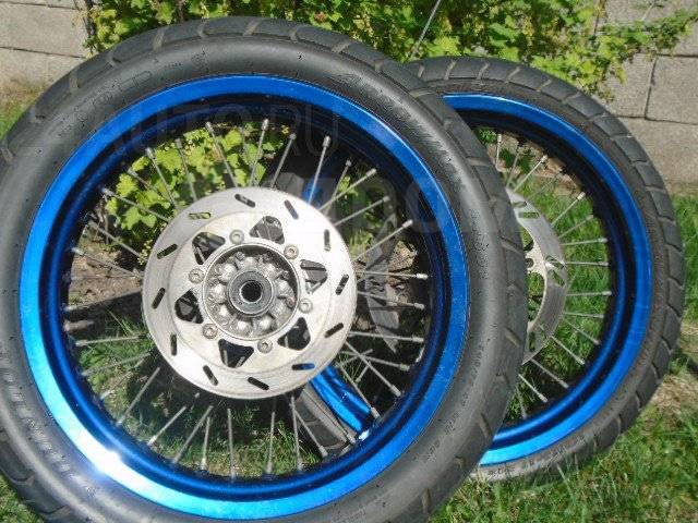Резина Maxxis r17 на мотард