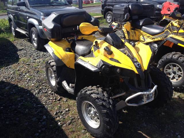 BRP Can-Am Renegade 800. ,  \,   