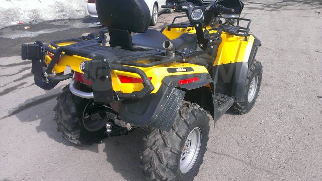 BRP Can-Am Outlander Max 400. ,  \,   