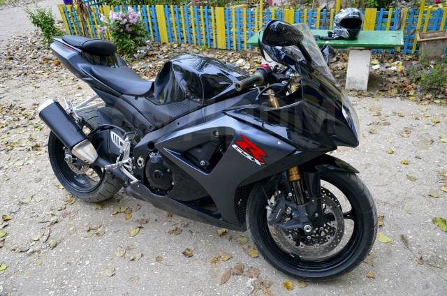 Suzuki GSX R1000. 1 000. ., ,  ,   