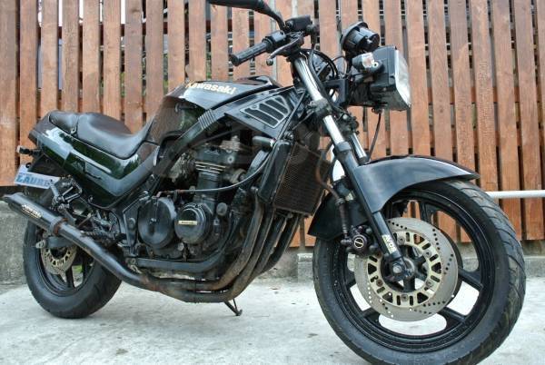 Kawasaki FX400R GPZ400R по запчастям в Благовещенске