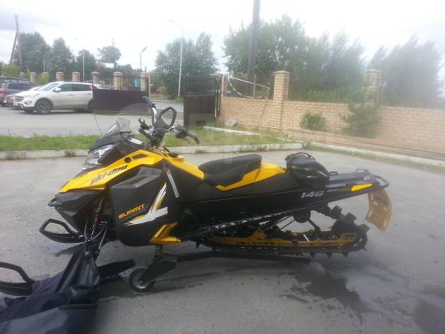 BRP Ski-Doo Summit X 800. ,  ,   