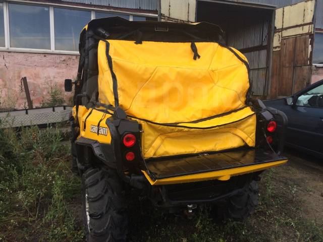 BRP Can-Am Commander XT. ,  \,   