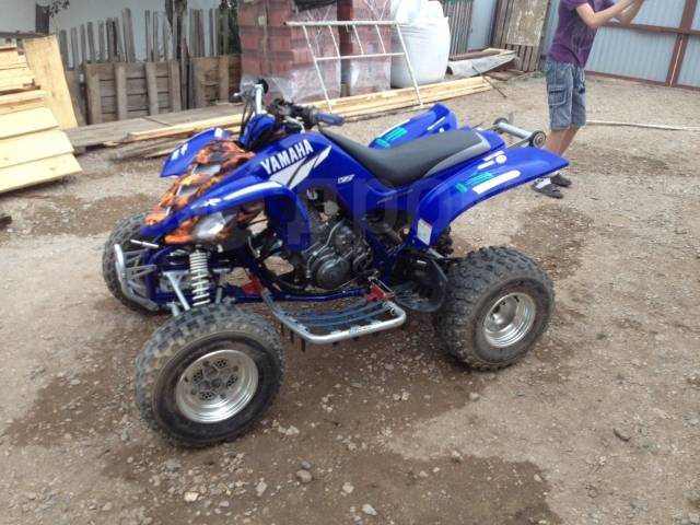 Yamaha Raptor 660. ,  \,   