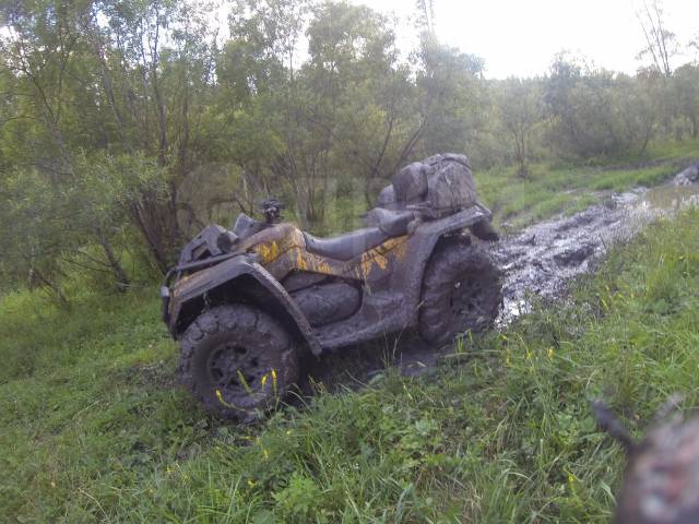 BRP Can-Am Outlander Max 650. ,  \,   