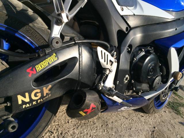 Suzuki GSX R750. 750. ., , ,   