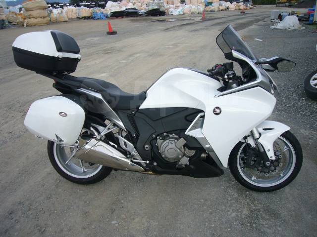 Honda VFR 1200F. 1 200. ., , ,   