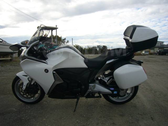 Honda VFR 1200F. 1 200. ., , ,   