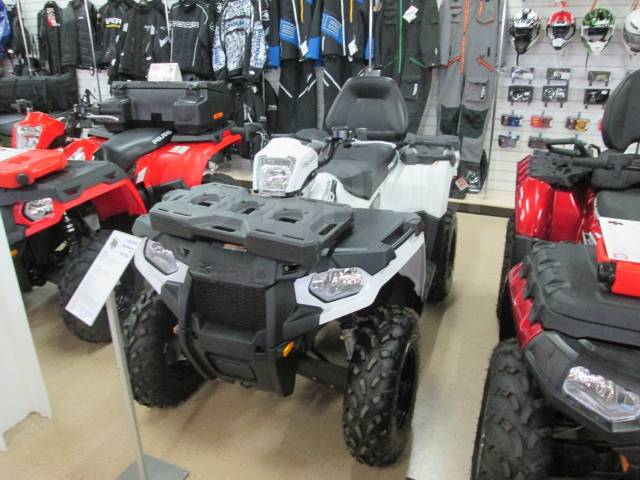 Polaris Sportsman Touring. ,  \,   