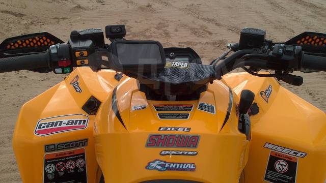 BRP Can-Am Renegade 800. ,  \,   