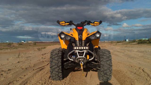 BRP Can-Am Renegade 800. ,  \,   