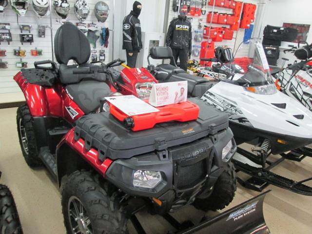 Polaris Sportsman Touring 850. ,  \,   