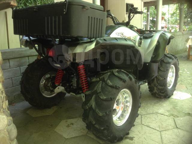 Yamaha Grizzly 700. ,  \,   