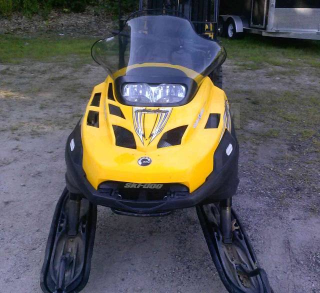 BRP Ski-Doo Skandic SWT V-800. ,  ,   