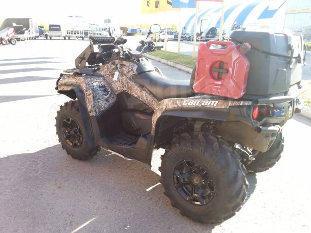 BRP Can-Am Outlander Max 650. ,  \,   