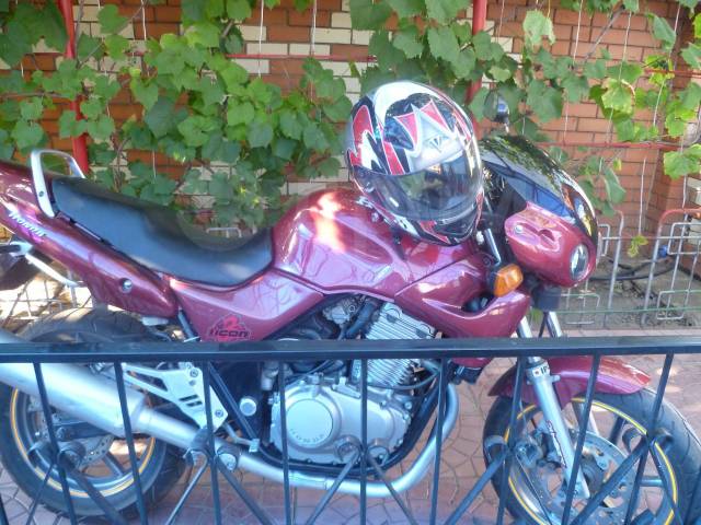 Honda CB 400. , ,   