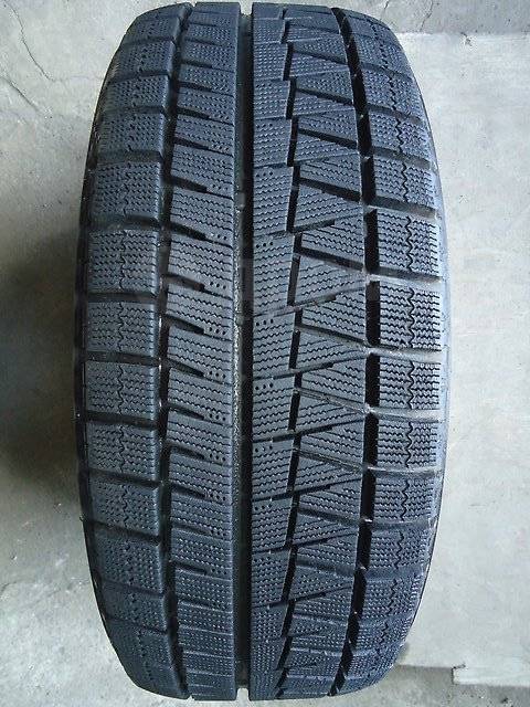 Bridgestone Blizzak Revo GZ, 215/55 R17, 17", 1 шт, 215 мм, 55 % ...