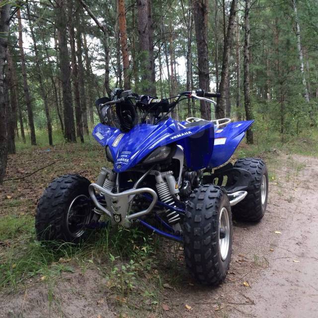 Yamaha YFZ 450. ,  \,   