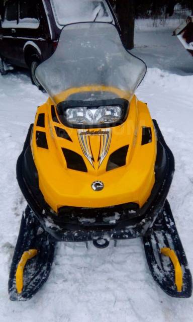 BRP Ski-Doo Skandic SWT V-800. ,  ,   