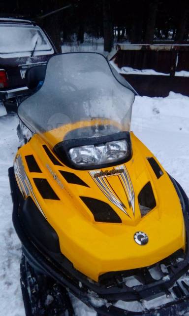 BRP Ski-Doo Skandic SWT V-800. ,  ,   