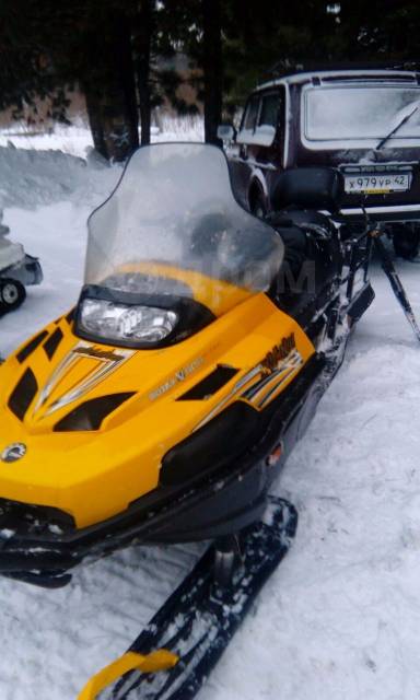 BRP Ski-Doo Skandic SWT V-800. ,  ,   