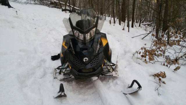 BRP Ski-Doo Summit Everest 600 H.O. E-TEC. ,  ,   