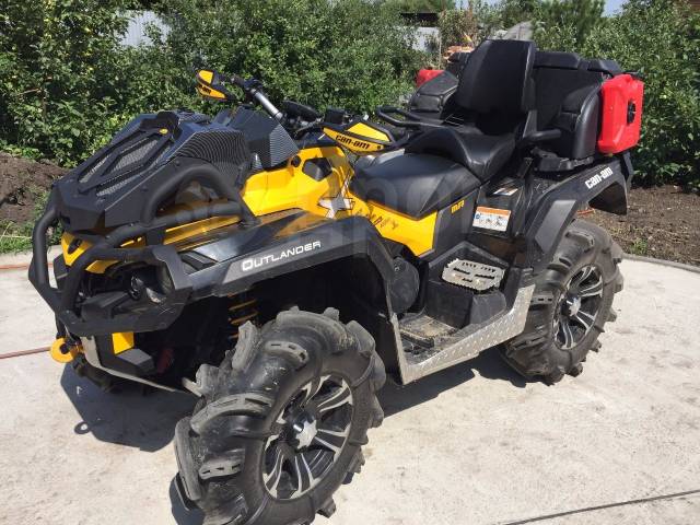 BRP Can-Am Outlander Max 1000. ,  \,   