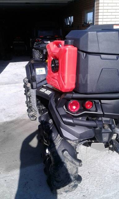 BRP Can-Am Outlander Max 1000. ,  \,   