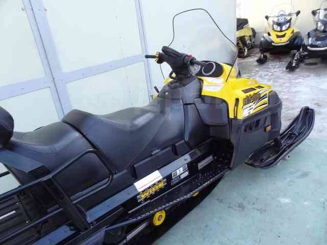 BRP Ski-Doo Skandic SWT V-800. ,  ,   