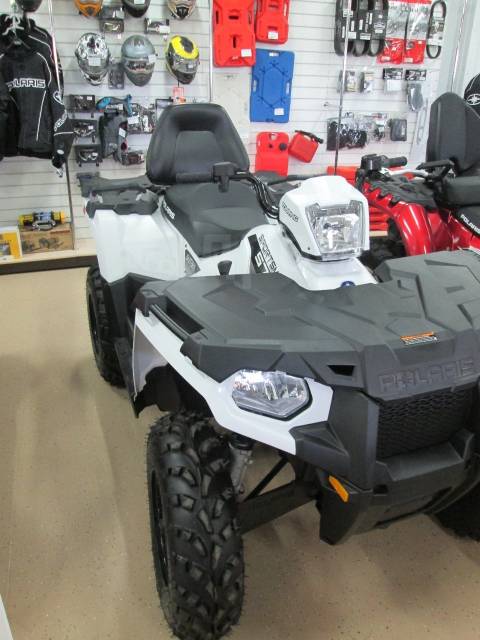 Polaris Sportsman Touring. ,  \,   