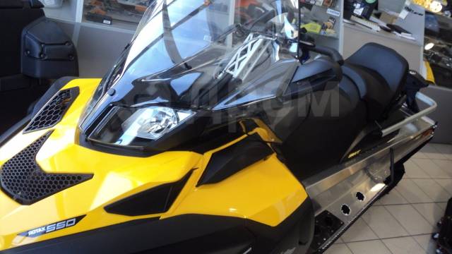 BRP Ski-Doo Skandic SWT 550F. ,  ,   