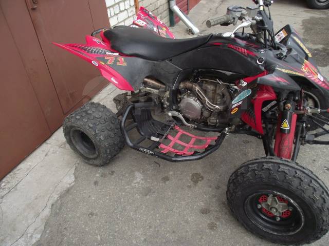 Yamaha YFZ 450. ,  \,   