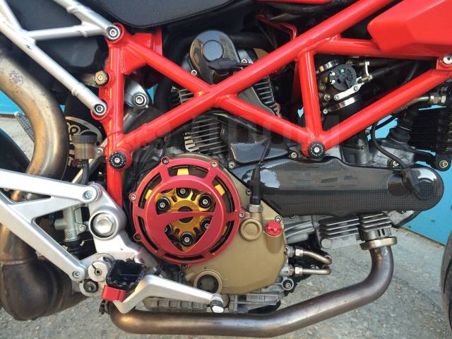 Ducati 1100s