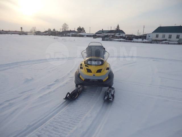 BRP Ski-Doo Skandic SWT V-800. ,  ,   