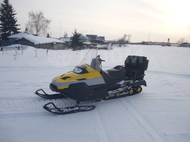 BRP Ski-Doo Skandic SWT V-800. ,  ,   