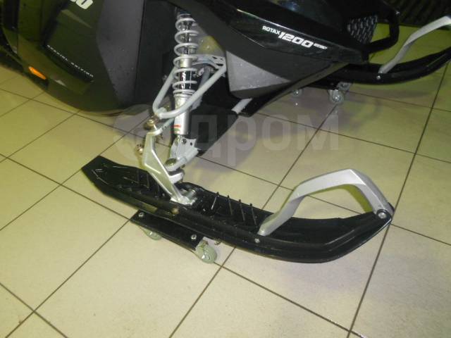 BRP Ski-Doo Grand Touring SE 1200 4-TEC. ,  ,   