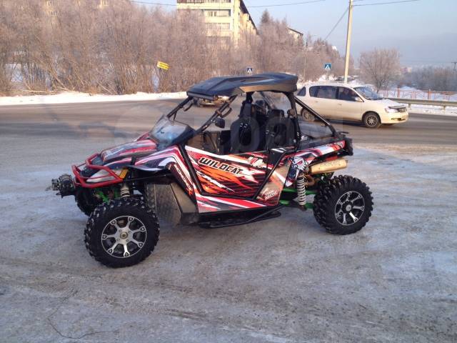 Arctic Cat. ,  \,   