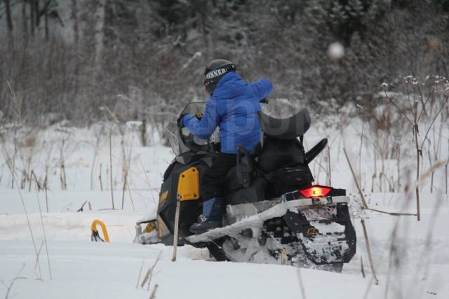 BRP Ski-Doo Summit Everest 600 H.O. E-TEC. ,  ,   