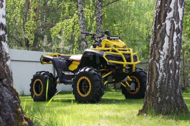 BRP Can-Am Outlander Max 800. ,  \,   