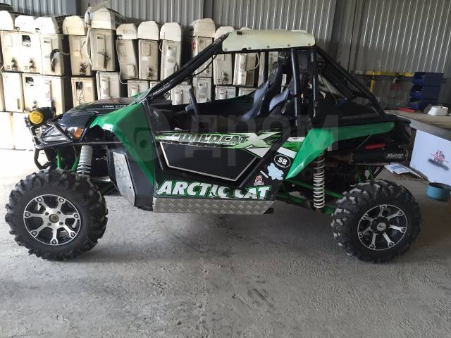 Arctic Cat. ,  \,   