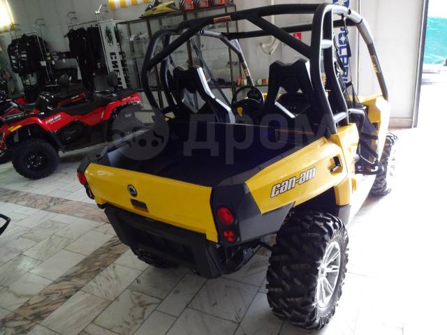 BRP Can-Am Commander 800. ,  \,   