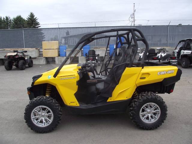 BRP Can-Am Commander 800. ,  \,   